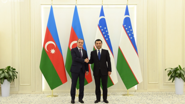 Ceyhun Bayramov özbəkistanlı həmkarı ilə Füzulidə inşa edilən orta məktəbdən danışdı - FOTO