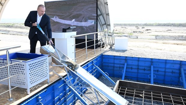 Prezident Şirvan suvarma kanalının təməlini qoydu - FOTO/VİDEO