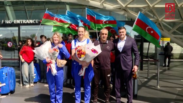 Tarixi uğura imza atan basketbol millimizin zəfər TƏƏSSÜRATLARI – VİDEOREPORTAJ 