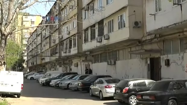 Bakıda sevgilisini küçənin ortasında öldürdü - TƏFƏRRÜAT - VİDEO