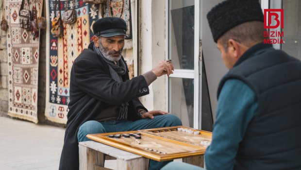Paytaxtın yaşlı sakinlərinin yüz illərdir yaşatdıqları ənənə - FOTOREPORTAJ     
