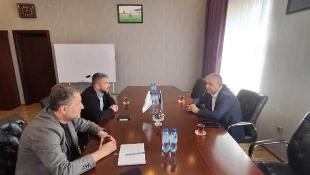 “Neftçi” və “Difai” rəhbərliyi arasında görüş keçirildi