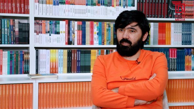 Kəramət Böyükçöl: “Detektiv ədəbiyyat oxumaqdansa, Xoşqədəmin verilişinə baxmaq yaxşıdır” – VİDEOMÜSAHİBƏ 