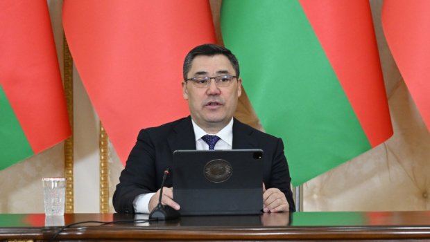 Qırğızıstan Prezidenti Ağdamda məktəbin tikintisi barədə DANIŞDI 