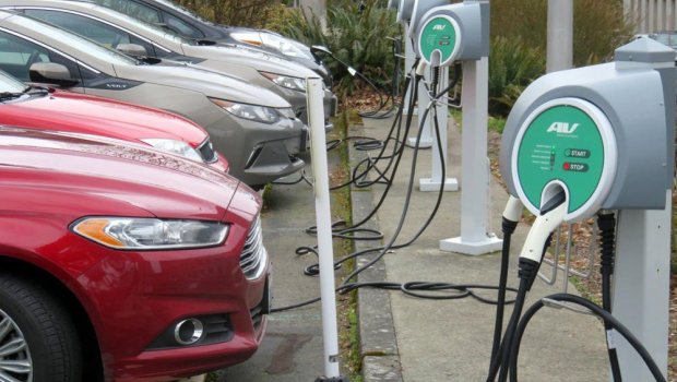 Çində hər 3 avtomobildən 1-i elektromobil olacaq - BU TARİXDƏ