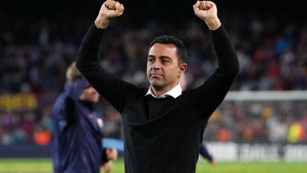 Rəsmi: Xavi “Barselona” ilə müqaviləsini artırdı