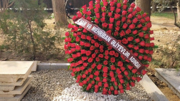 Prezident və Birinci xanım Elmira Süleymanovanın dəfn mərasiminə əklil göndərdilər - FOTO  