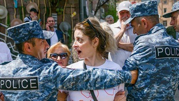 Rusiya nəşrləri ermənilərin sərhəd aksiyalarını qızışdırır - FOTO