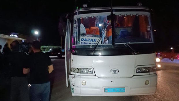 Tovuzda sərnişin avtobusu piyadanı vurub - FOTO