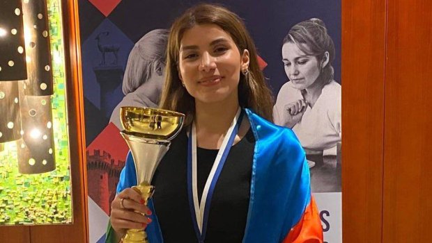 2 qadın şahmatçımız Dünya kubokuna QATILACAQ - FOTO