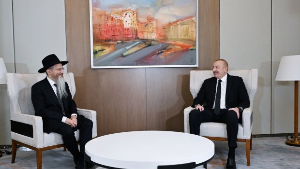 Prezident Rusiyanın Baş ravvinini qəbul etdi