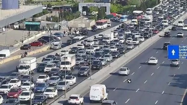 Bakının bir sıra küçələrində sıxlıq var - SİYAHI + FOTO