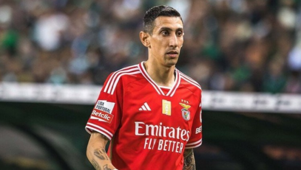 “Beşiktaş” məşhur futbolçu ilə danışıqlara başladı