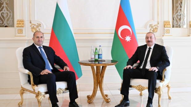 İlham Əliyevin Rumen Radev ilə təkbətək görüşü olub - FOTO/VİDEO