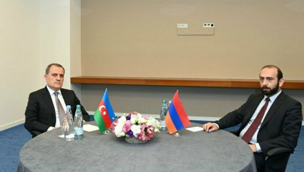 Azərbaycan və Ermənistan XİN başçılarının GÖRÜŞÜ BAŞLADI - VİDEO