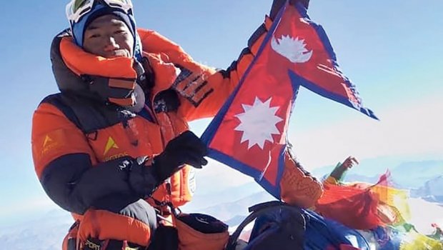 Nepallı alpinist Everesti 29-cu dəfə fəth etdi - FOTO