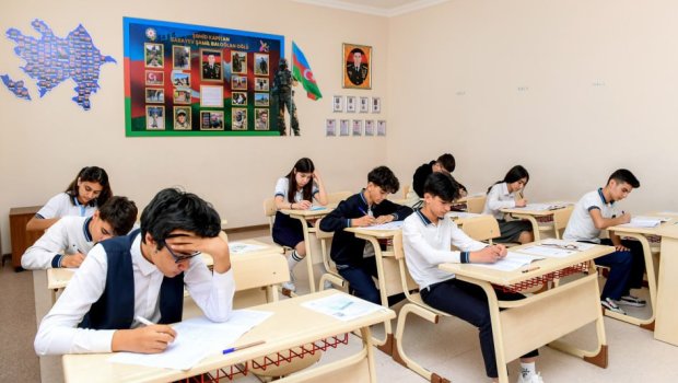 Azərbaycan dili fənni üzrə imtahan keçirildi - FOTO