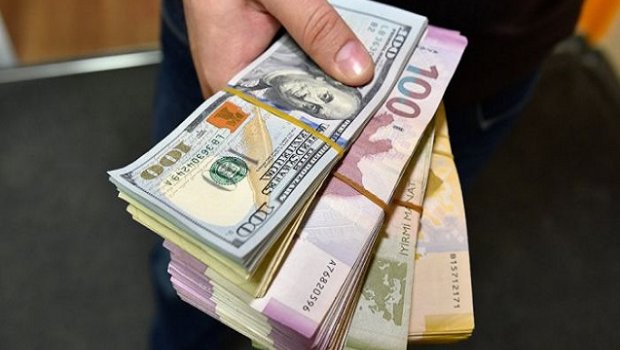 Keçmiş bank işçisi iki milyon manatı ələ keçirərək ölkədən qaçıb?