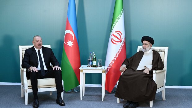 İlham Əliyev Seyid İbrahim Rəisi ilə görüşdü - FOTO/VİDEO