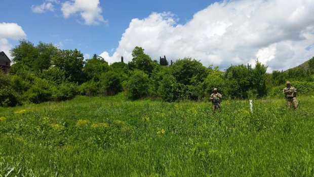 Qazaxla sərhəddə sonuncu dirəklər QURAŞDIRILDI - FOTO 