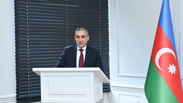 Qarabağ Universitetinin rektoru kollektivə təqdim olundu - FOTO