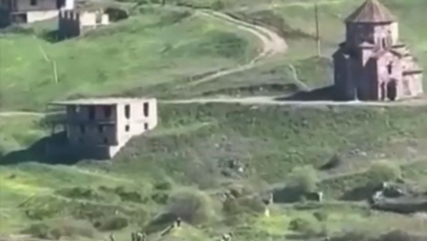 Qazaxla sərhəddə yaşayan ermənilər: “Evimizi türklərə buraxmayacağıq” - VİDEO