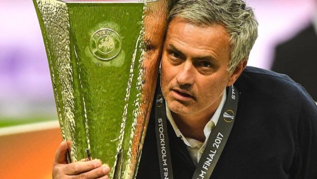 Maurinyo yenidən “Çelsi”yə qayıdır?