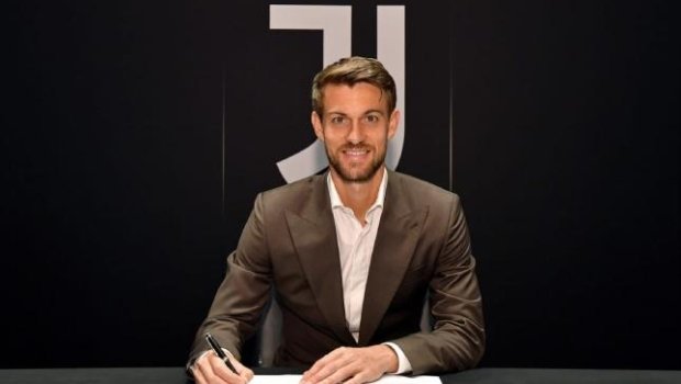 “Yuventus”da yeni müqavilə