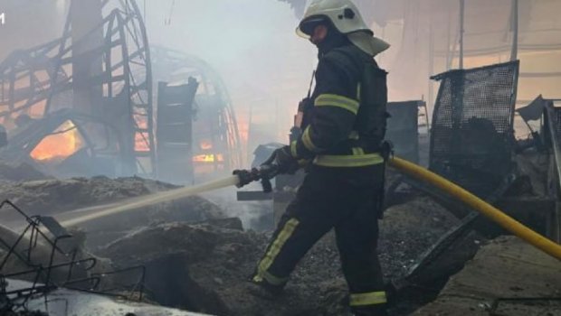 Xarkovda hipermarketə raket hücumu: Ölənlərin sayı 12-yə çatdı