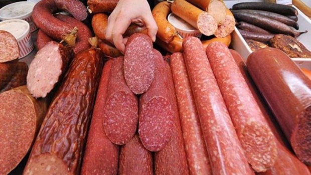 Kolbasa istehsalında YENİ TƏLƏB – Məhsulun halal ya haram olduğu necə MÜƏYYƏN EDİLƏCƏK?
