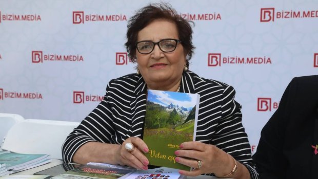Şairə Zöhrə Qaraqızının imza günü KEÇİRİLDİ - FOTO