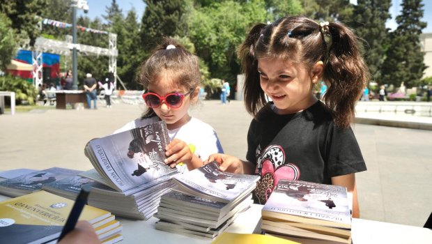 III Türk Dünyası Ədəbiyyat və Kitab Festivalının beşinci günü Azərbaycana HƏSR olunub – FOTO 