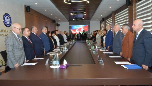 Bakı Slavyan Universitetində Müstəqillik Gününə həsr olunmuş tədbir keçirilib - FOTO