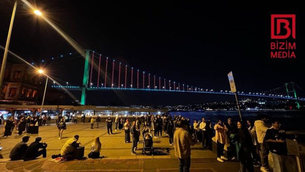 İstanbulun üç körpüsü Azərbaycan bayrağının rəngləri ilə işıqlandırıldı – FOTO/VİDEO