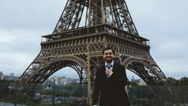 Jony “Sarı gəlini” Parisdə OXUDU – FOTO/VİDEO 