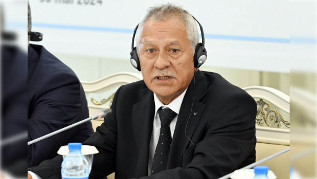 Polineziya rəsmisi: “Fransa xalqımın və ölkəmin müstəqillik hüququnu pozur”