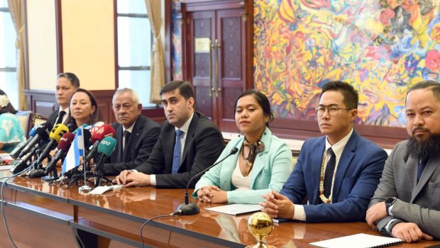 Polineziya rəsmisi: “Azərbaycanın təcrübəsi bizim üçün xüsusi önəm daşıyır”