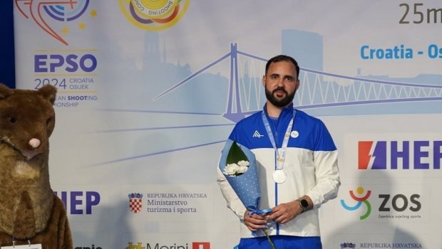 Ruslan Lunyov Avropa Çempionatında gümüş medal qazandı