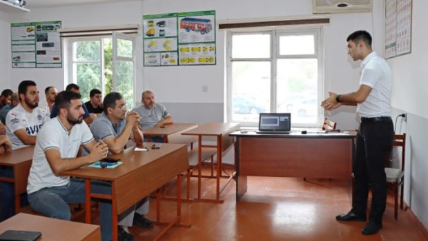 Əvvəl kurs, sonra imtahan... – Sürücülərlə bağlı yeni qaydalar NƏYİ DƏYİŞƏCƏK?