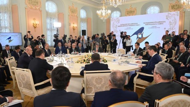 Əli Əsədov Minskdə Aİİ-nin tədbirində qonaq qismində iştirak edib - FOTO