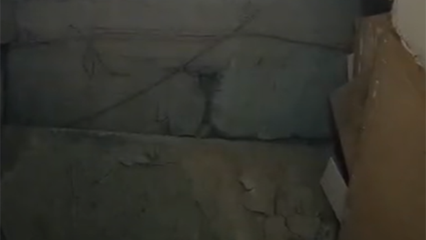 Bakıda blokun girişi çökdü, 58 yaşlı qadın yaralandı – VİDEO
