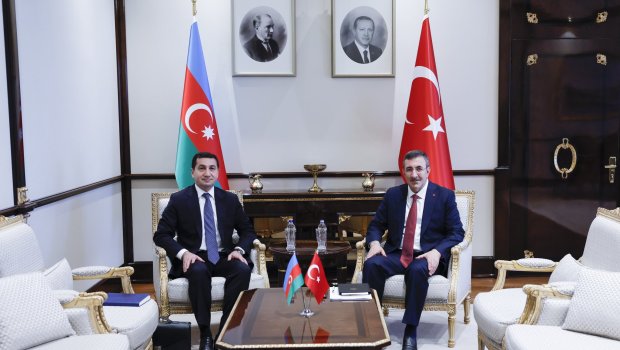 Cevdet Yılmaz və Hikmət Hacıyev regional və qlobal məsələləri müzakirə etdilər - FOTO