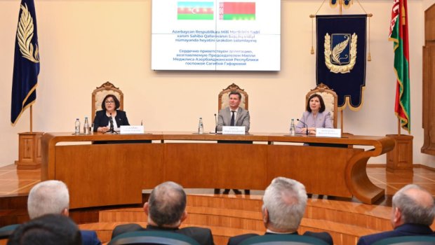 Sahibə Qafarovaya Belarus Dövlət Universitetinin Fəxri professoru adı verilib - FOTO