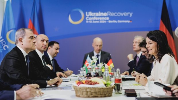 Ceyhun Bayramov almaniyalı həmkarı ilə bölgədəki vəziyyəti müzakirə ETDİ 