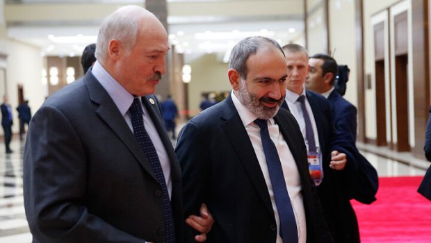 Paşinyan Lukaşenkodan inciyib: 
