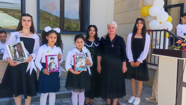 Bu məktəbin ilk və tək məzunu o oldu – FOTO  