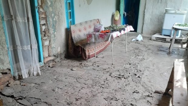 Qubada evini su basan şəhid atası qonşuda gecələyir - FOTO/VİDEO