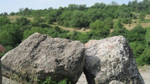 Daşkəsəndə kişi qayalıqdan yıxılaraq xəsarət alıb