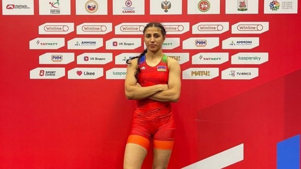 Azərbaycanın iki qadın güləşçisi Kazanda medal qazandı – FOTO 