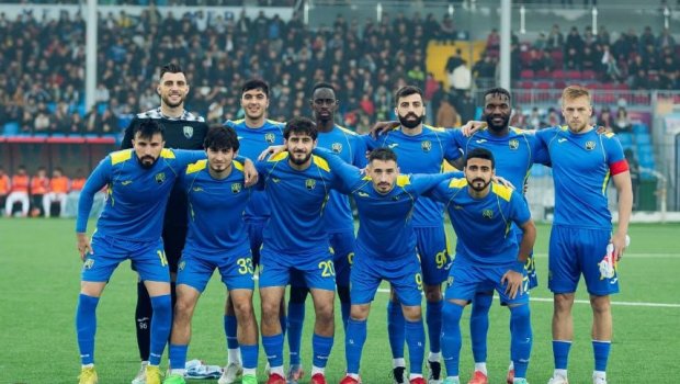 “Kəpəz” üç legionerlə razılığa GƏLDİ